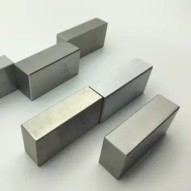 钛金属碎片