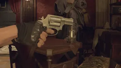 M605左轮手枪,出自《恐惧之泣》