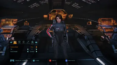 Femshep(LE1)的女性待机动画
