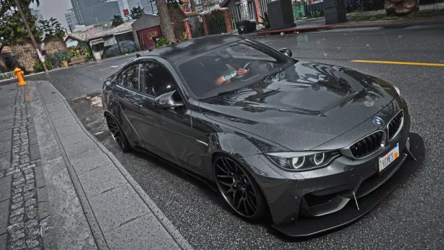 宝马 M4 GTS 自由漫步