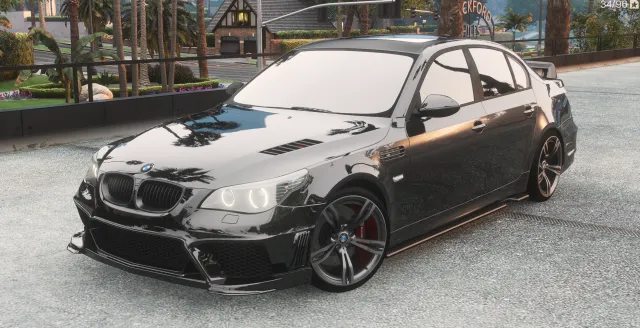 宝马 M5 E60